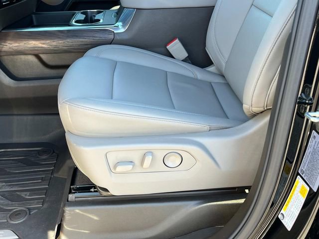 New 2025 GMC Sierra 2500 SLT w/ SLT Premium Package image 24