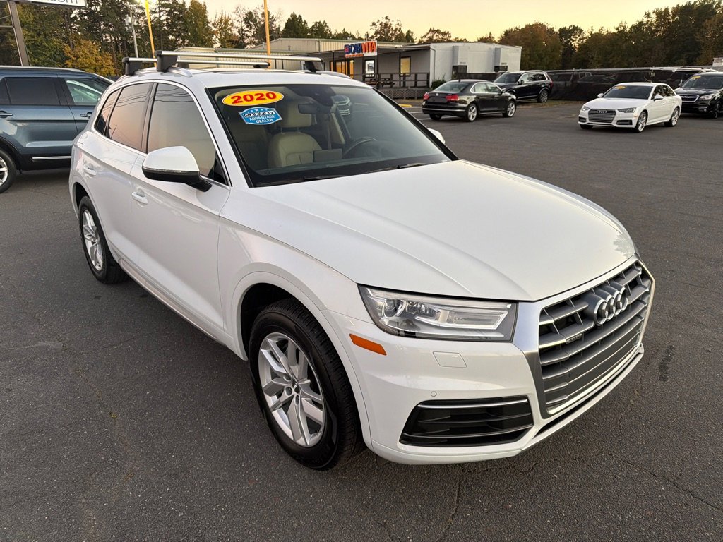 Used 2020 Audi Q5 2.0T Premium w/ Convenience Package image 3