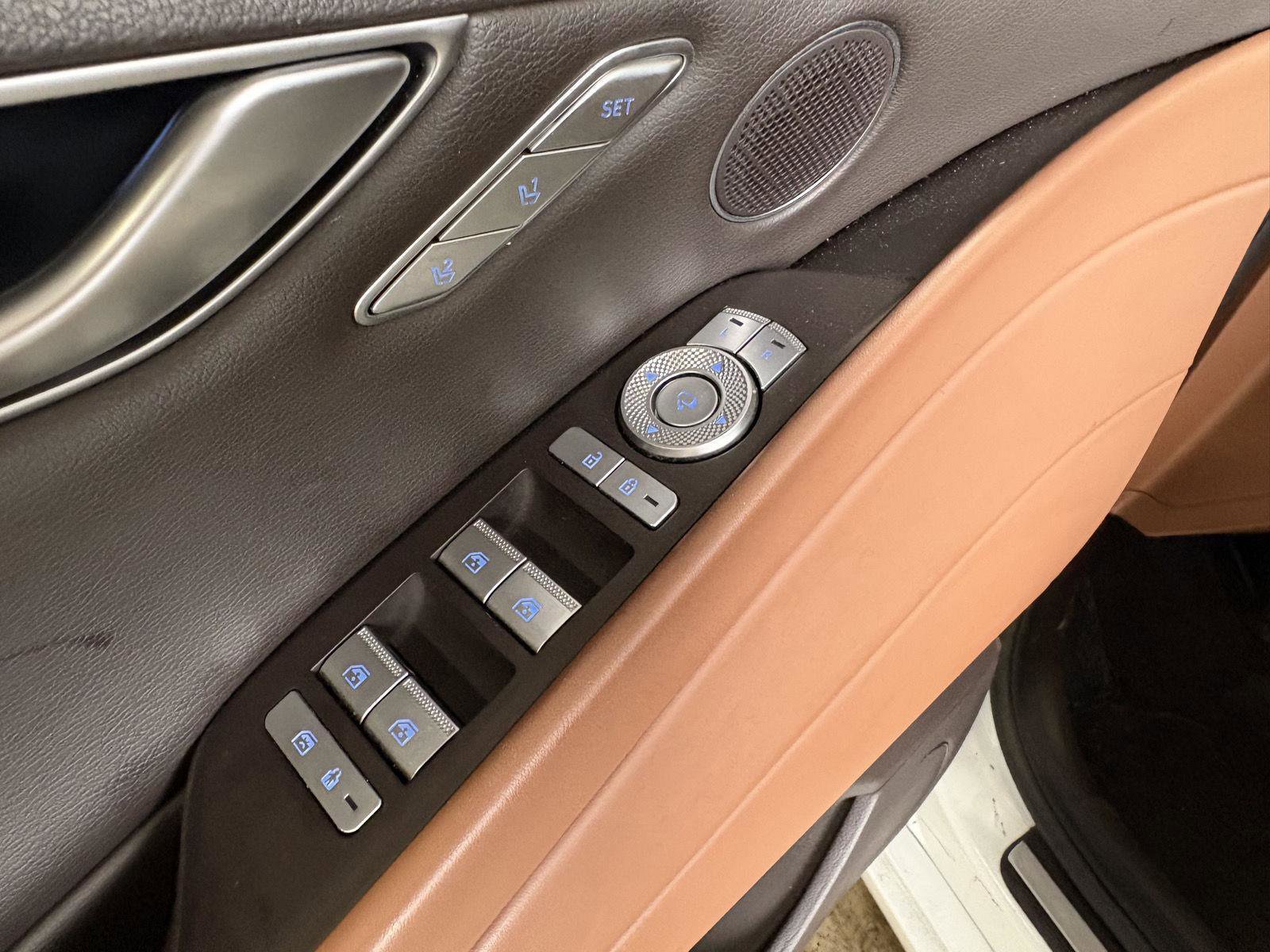 Used 2023 Genesis G80 2.5T image 14