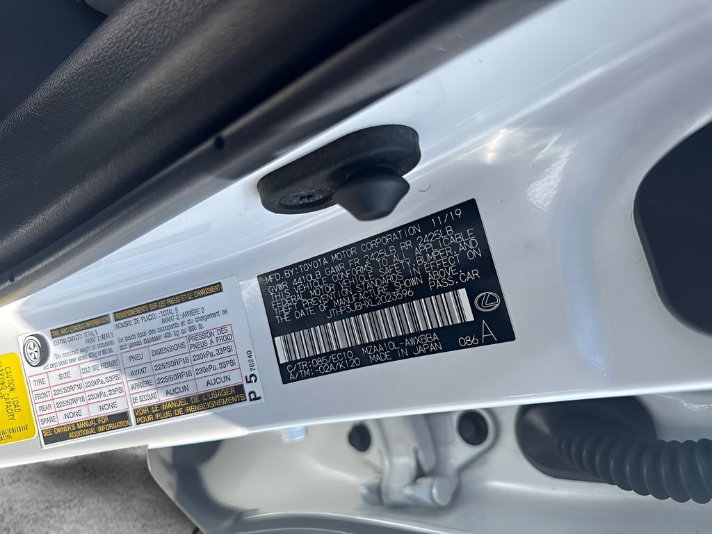 Used 2020 Lexus UX 200 w/ Premium Package FWD image 24