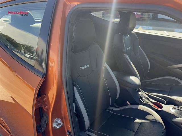 Used 2013 Hyundai Veloster Turbo w/ Ultimate Pkg FWD image 10