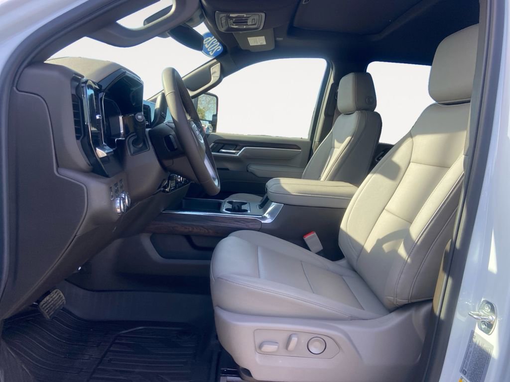 New 2026 GMC Sierra 2500 SLT w/ SLT Premium Package AWD/4WD image 9