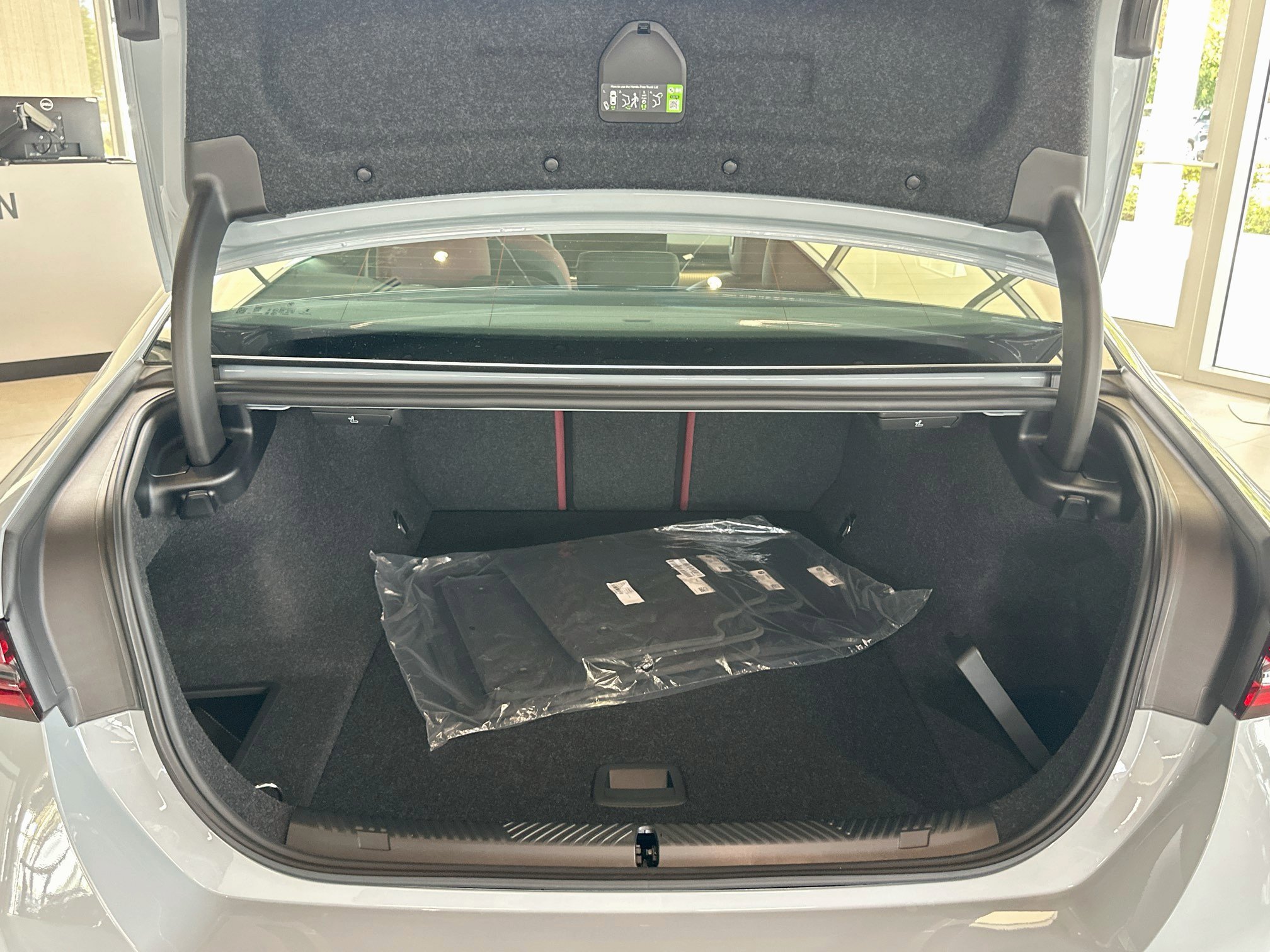 New 2027 BMW i5 eDrive40 w/ M Sport Package RWD image 21