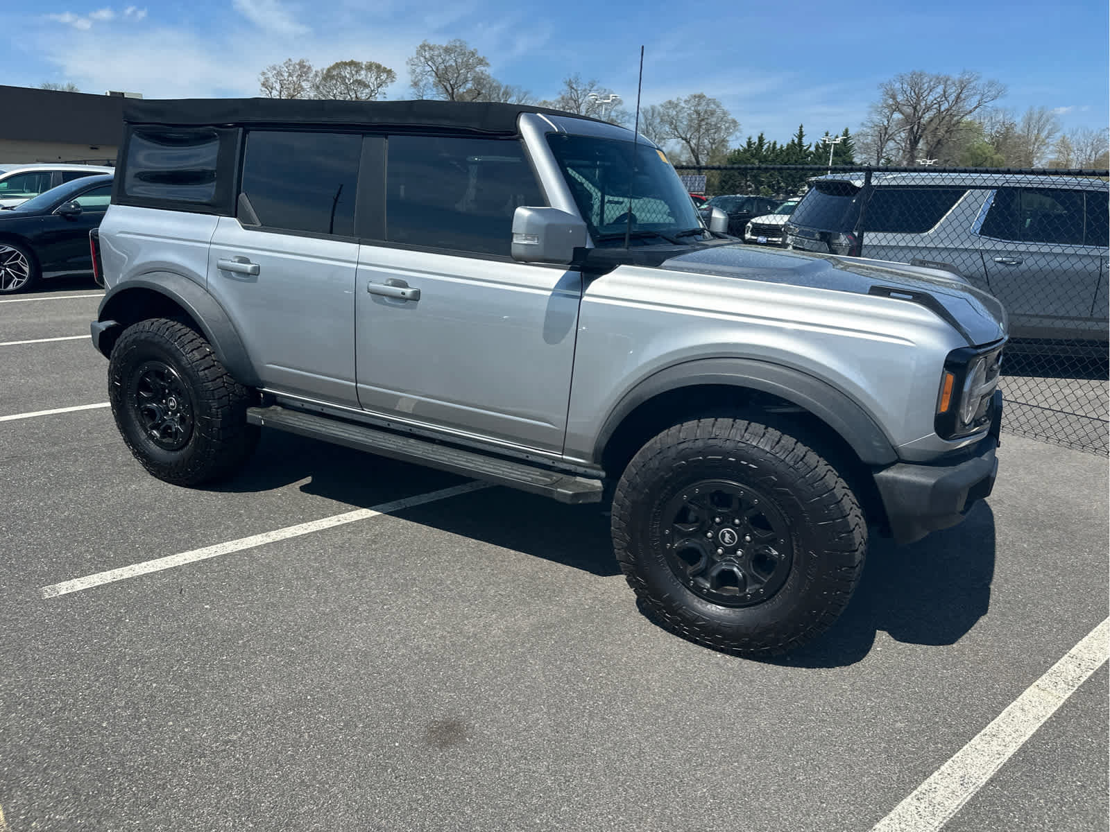 Used 2021 Ford Bronco Outer Banks w/ Sasquatch Package image 2