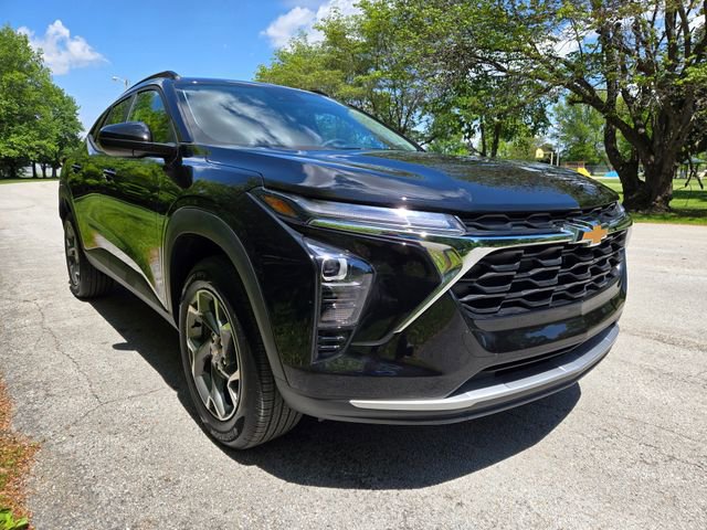 New 2026 Chevrolet Trax LT FWD image 8