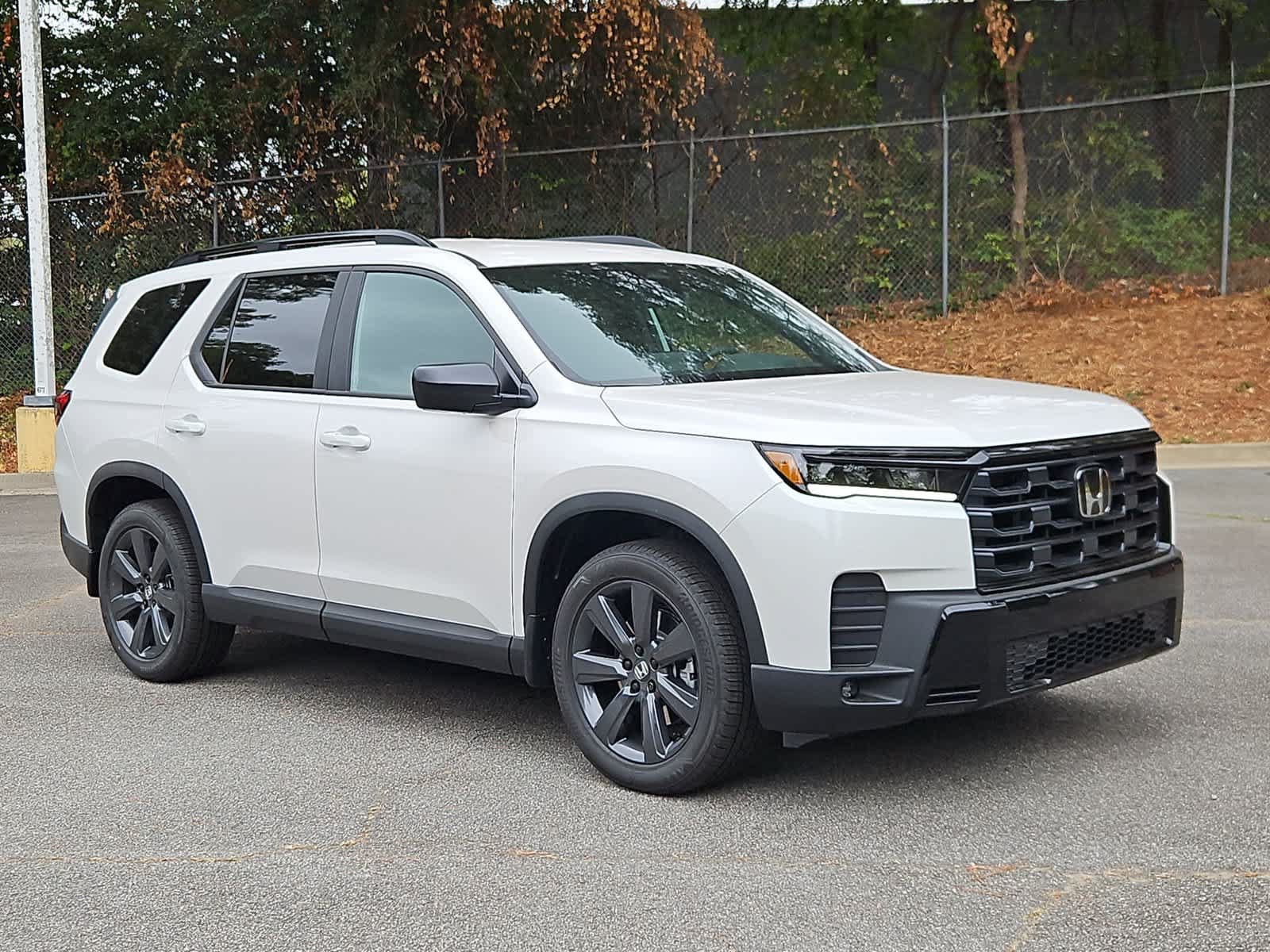 New 2026 Honda Pilot Sport image 5