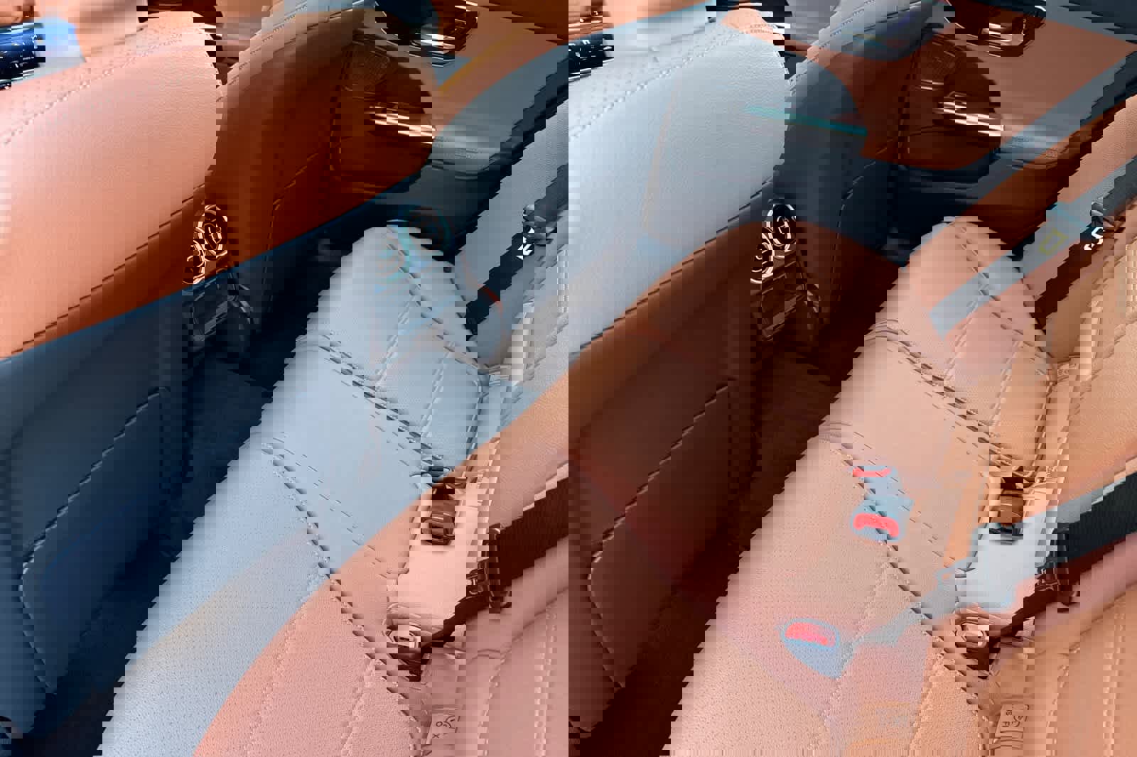 Certified 2025 Mercedes-Benz C 300 Sedan image 11