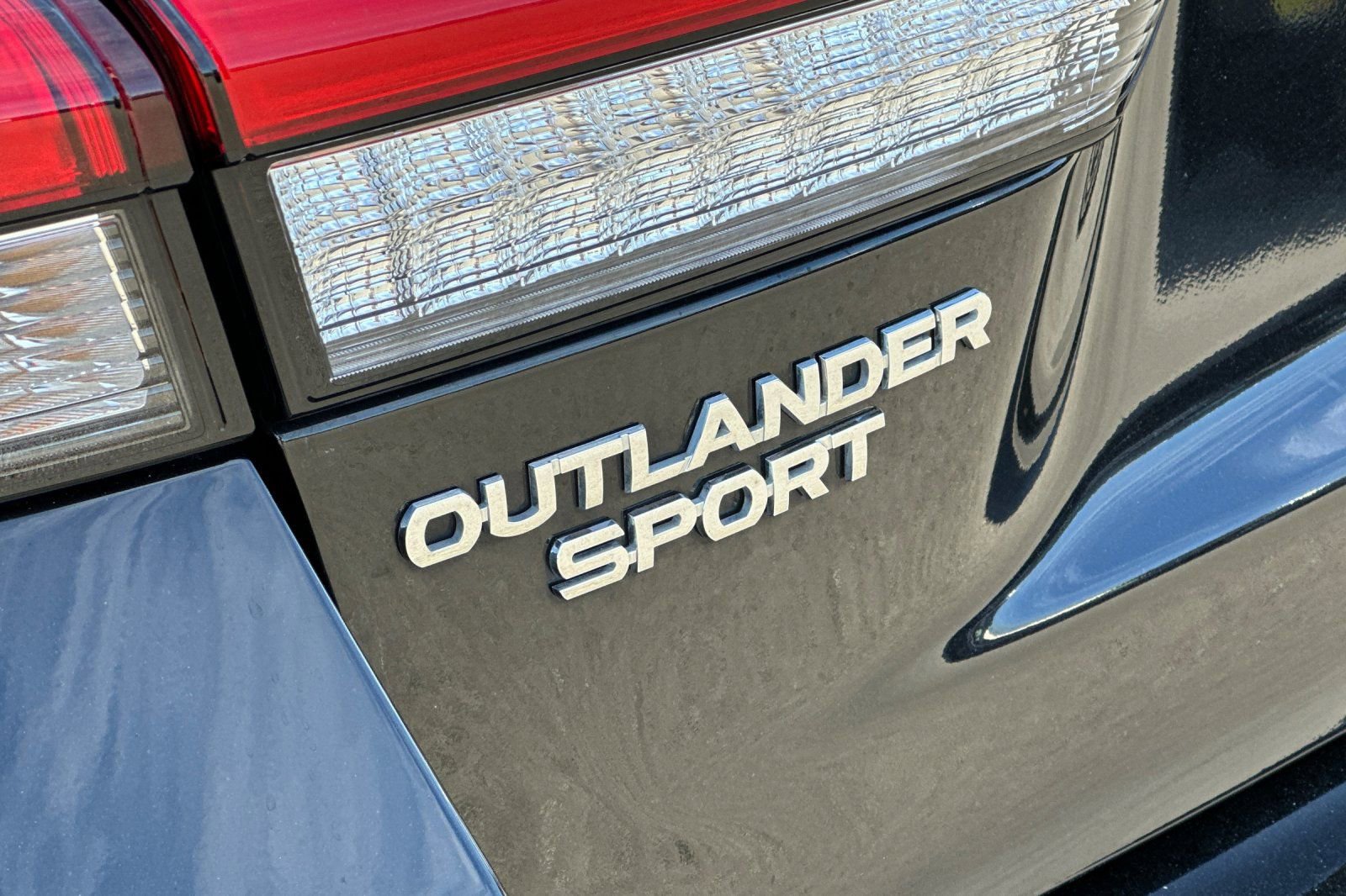 Used 2024 Mitsubishi Outlander Sport ES image 32