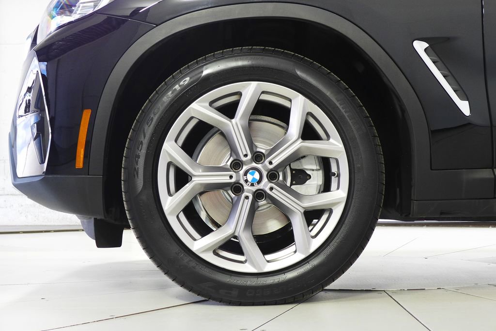 Used 2022 BMW X3 sDrive30i w/ Premium Package image 5