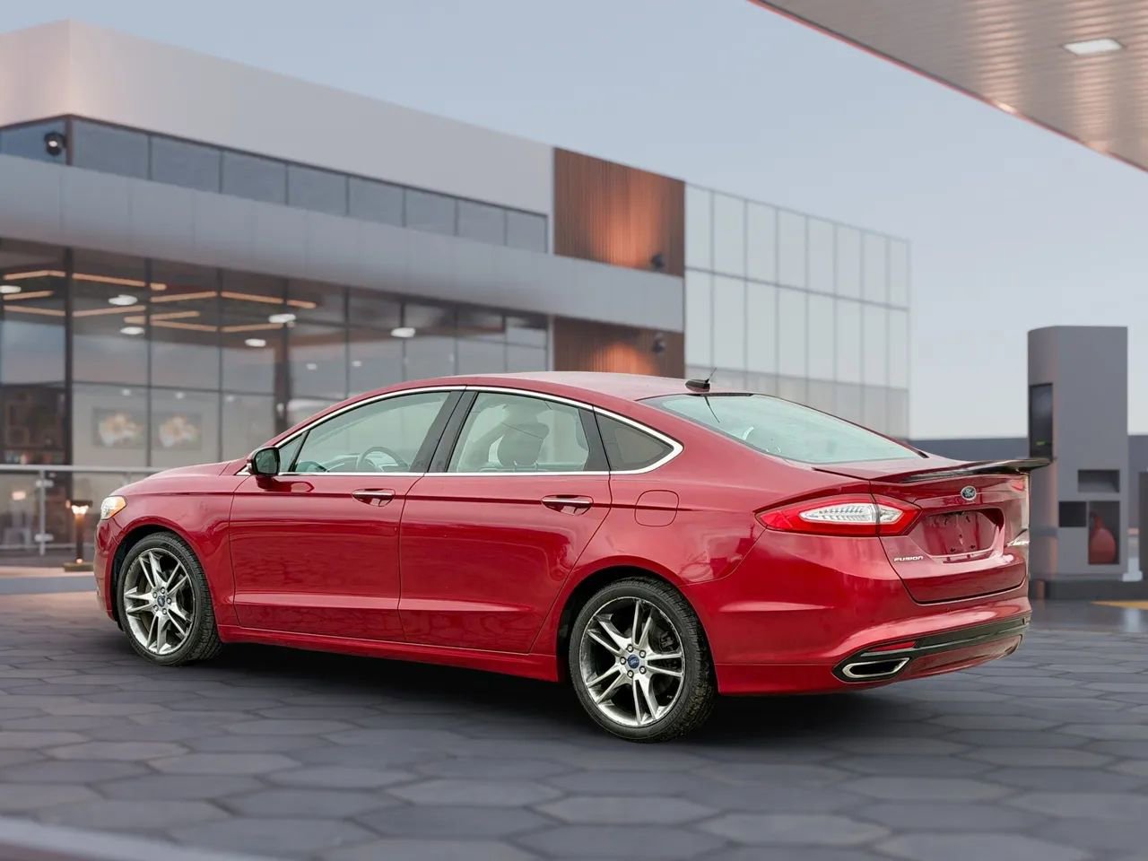 Used 2013 Ford Fusion Titanium w/ Titanium Driver Assist Pkg FWD image 7