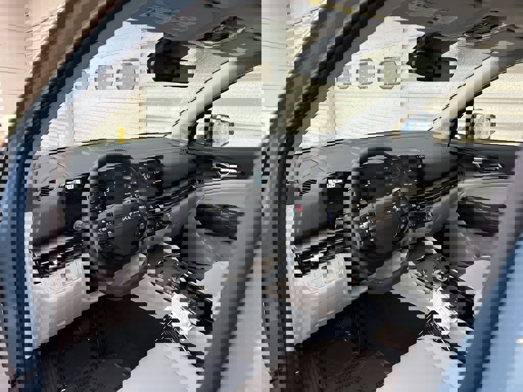 New 2026 Kia Sportage EX w/ EX Panoramic Sunroof Package image 10