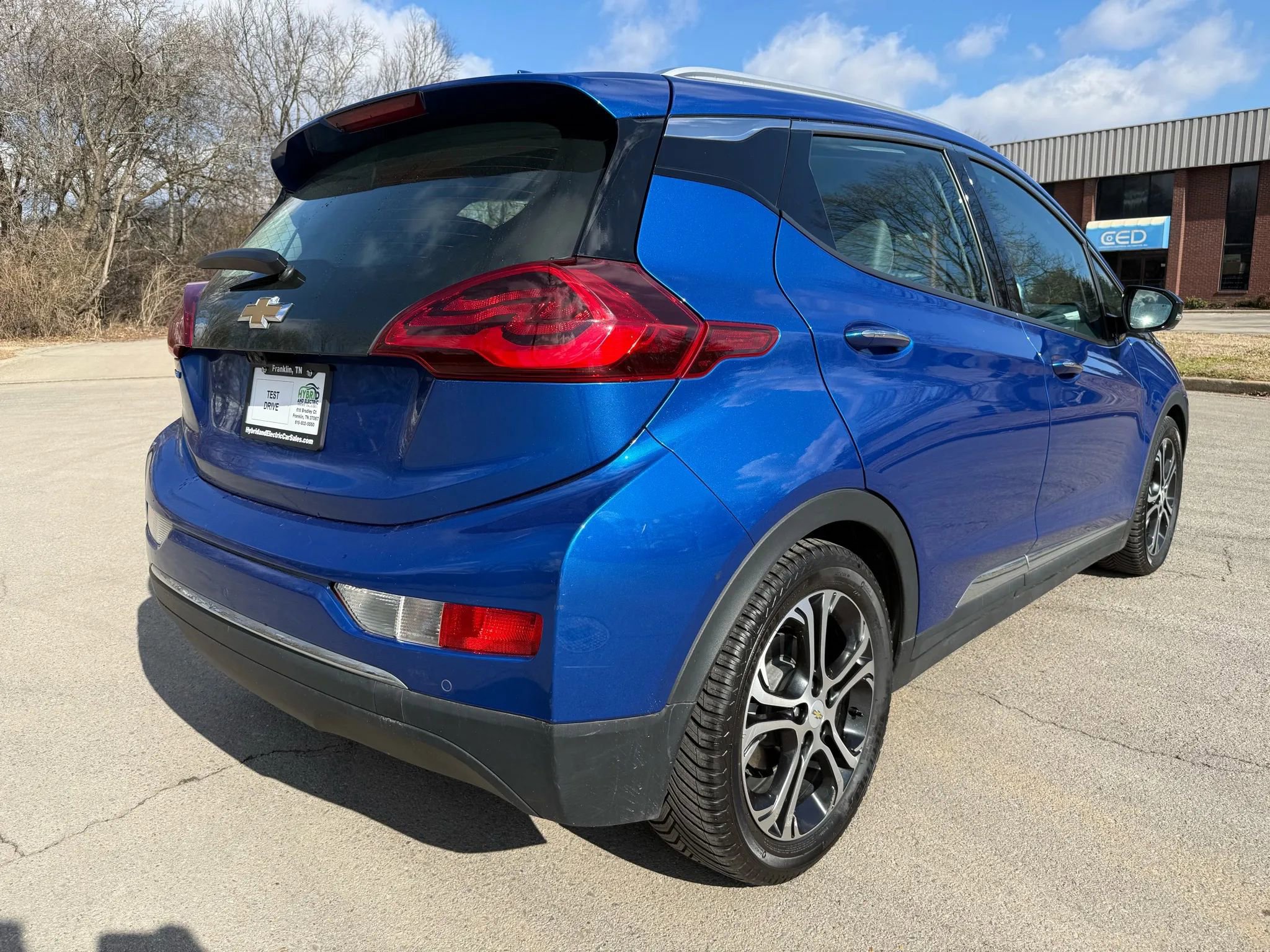 Used 2017 Chevrolet Bolt Premier w/ Driver Confidence II Package image 32