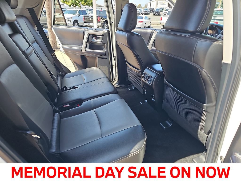 Used 2019 Toyota 4Runner SR5 Premium w/ Wilderness Package AWD/4WD image 11