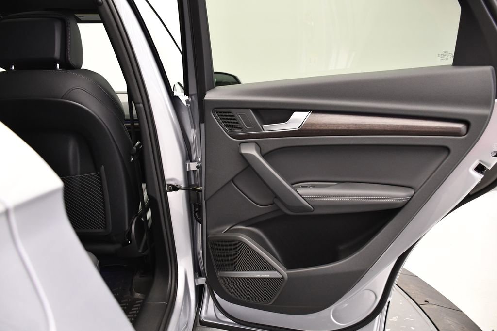 Used 2025 Audi Q5 2.0T Premium Plus w/ Premium Plus Package image 50