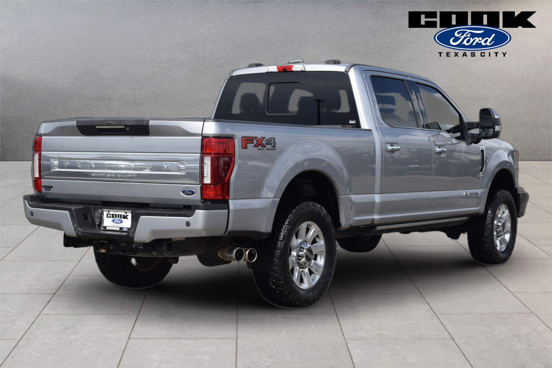 Used 2020 Ford F250 Platinum w/ FX4 Off-Road Package AWD/4WD image 3