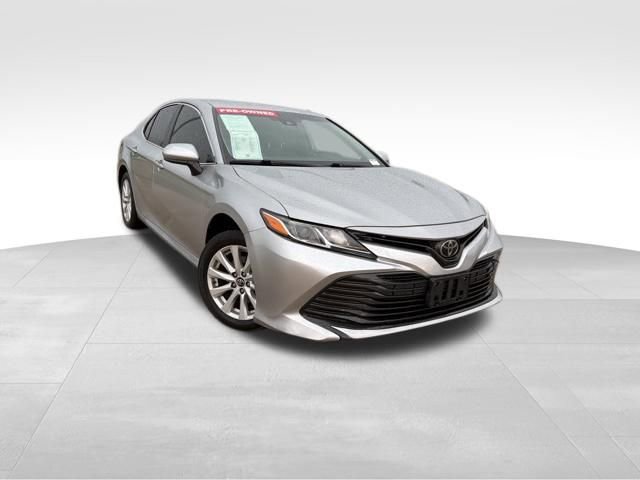 Used 2019 Toyota Camry LE FWD image 3