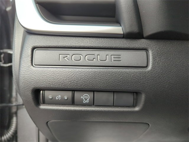 New 2026 Nissan Rogue S image 33