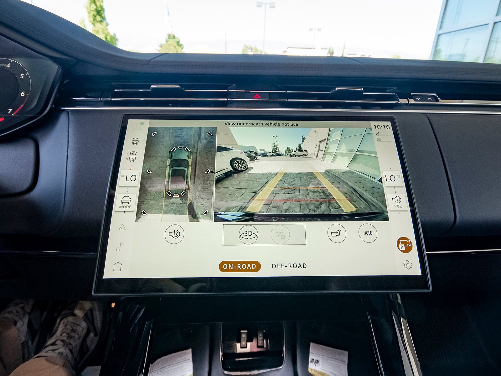 New 2026 Land Rover Range Rover Sport Dynamic SE AWD/4WD image 19