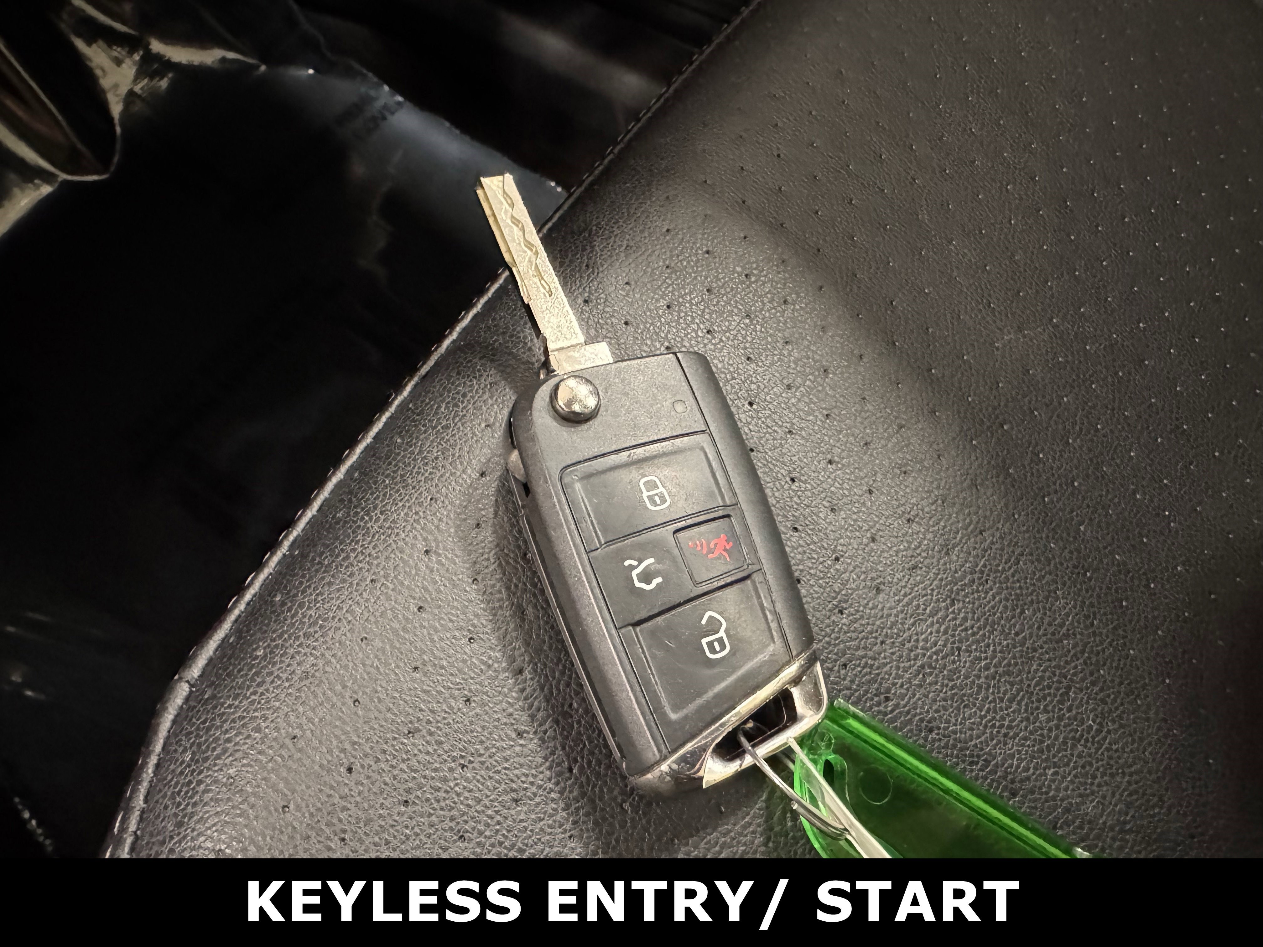 Used 2019 Volkswagen Tiguan SE w/ Panoramic Sunroof Package image 11