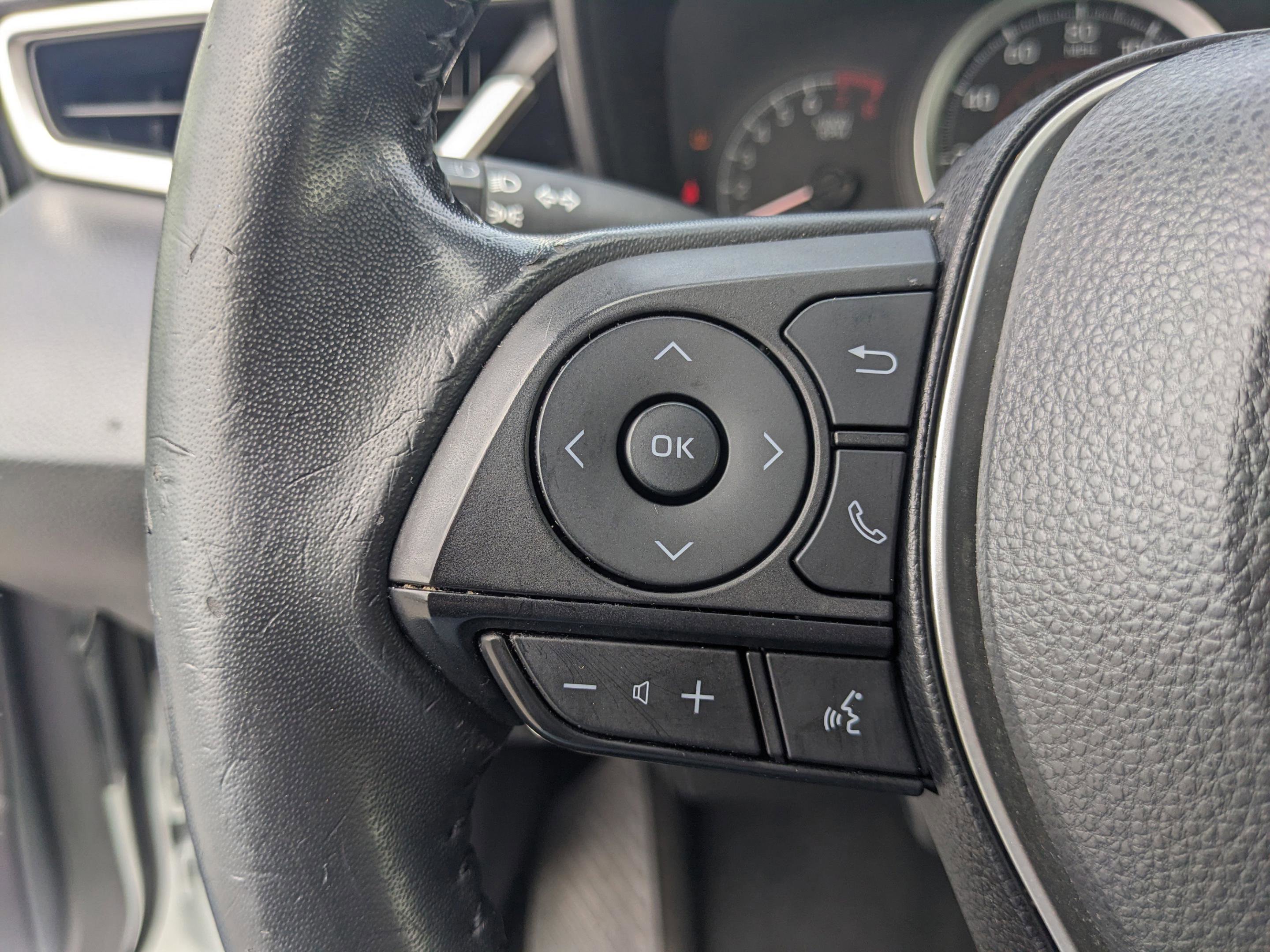 Used 2022 Toyota Corolla SE image 36