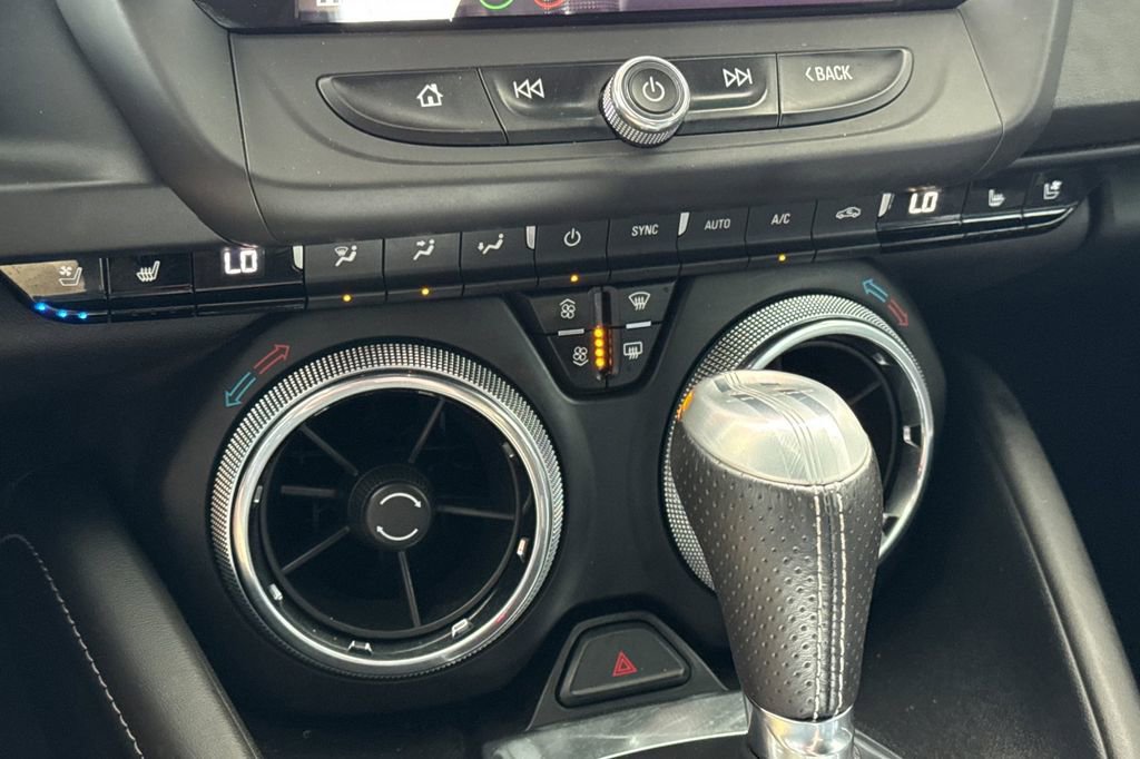 Used 2020 Chevrolet Camaro SS RWD image 21