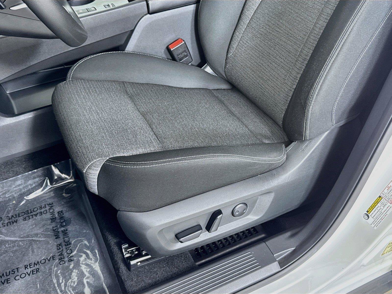 Used 2022 Nissan Rogue SV FWD image 18