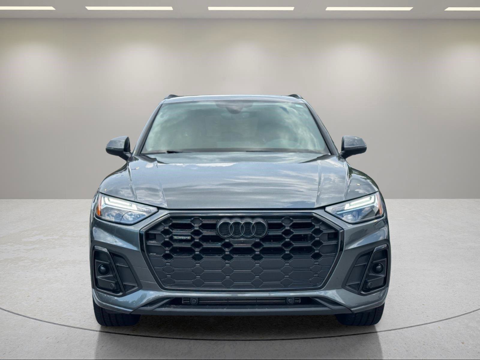 Used 2022 Audi Q5 2.0T Premium Plus w/ Premium Plus Package AWD/4WD image 8