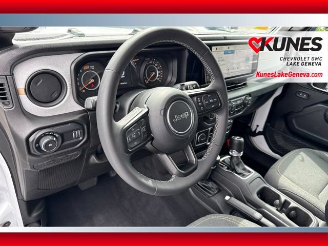 Used 2025 Jeep Wrangler Unlimited Sport AWD/4WD image 23