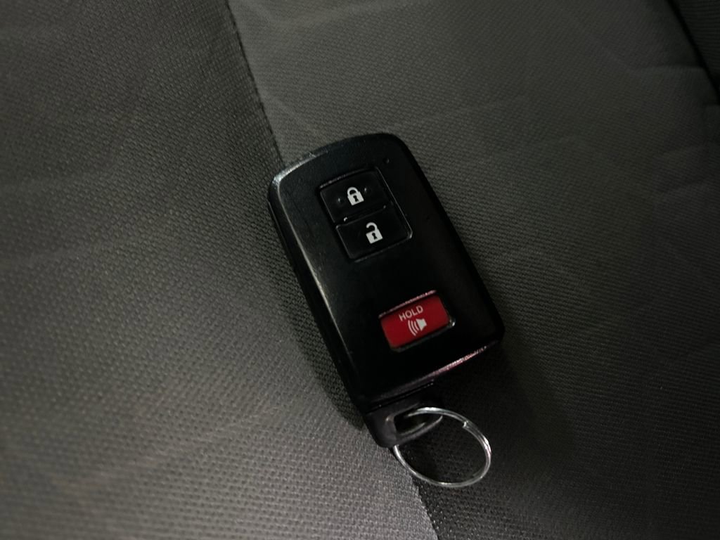 Used 2021 Toyota Tacoma TRD Off-Road w/ Technology Package image 33