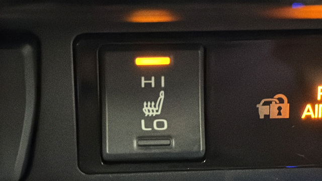 Used 2024 Toyota RAV4 XLE Premium w/ Weather Package AWD/4WD image 32