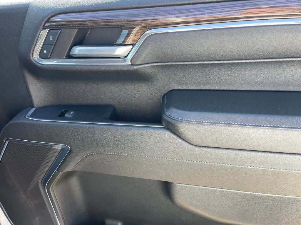 Used 2023 Chevrolet Silverado 1500 RST w/ Z71 Off-Road Package image 23