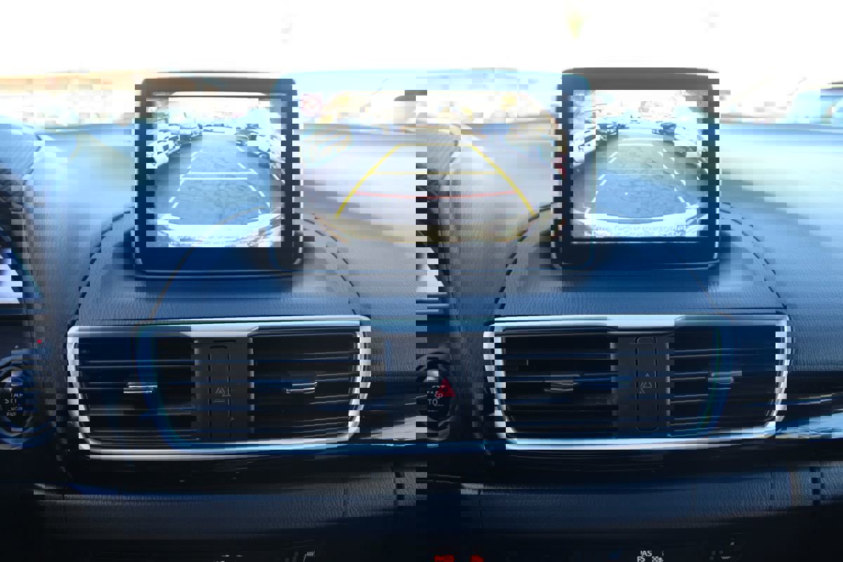 Used 2014 MAZDA MAZDA3 i Grand Touring image 27