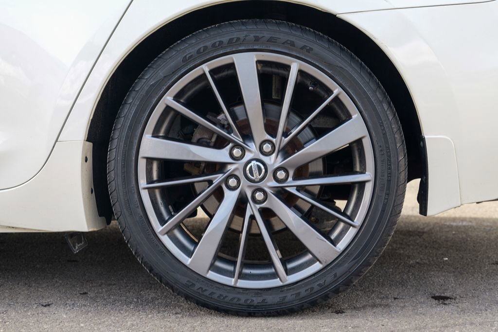 Used 2019 Nissan Maxima Platinum w/ Reserve Package image 14