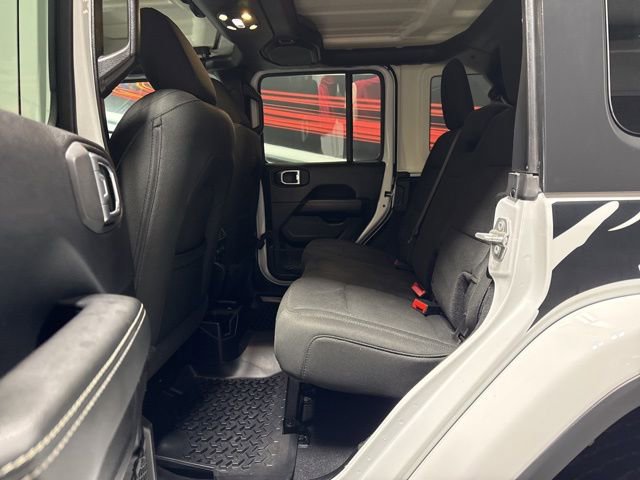 Used 2019 Jeep Wrangler Unlimited Sahara image 15
