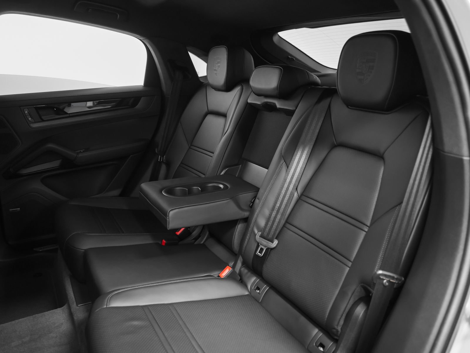 New 2026 Porsche Cayenne GTS AWD/4WD image 51