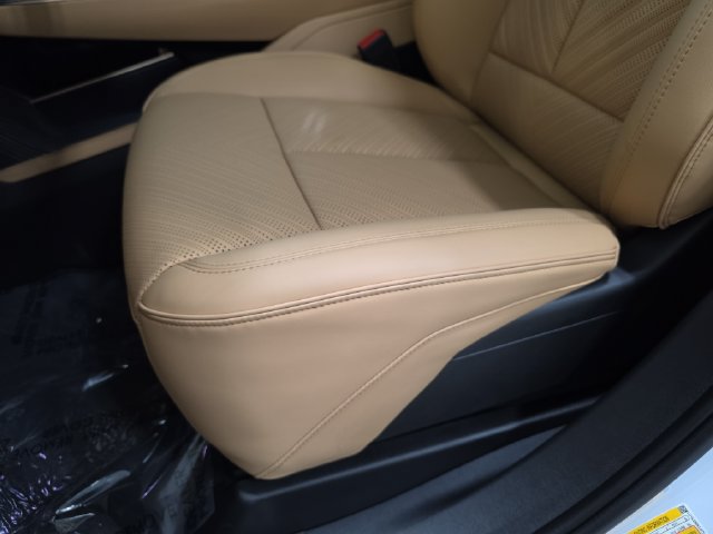 New 2026 Cadillac Escalade IQL Sport 2 w/ LPO, Floor Liner Package AWD/4WD image 26