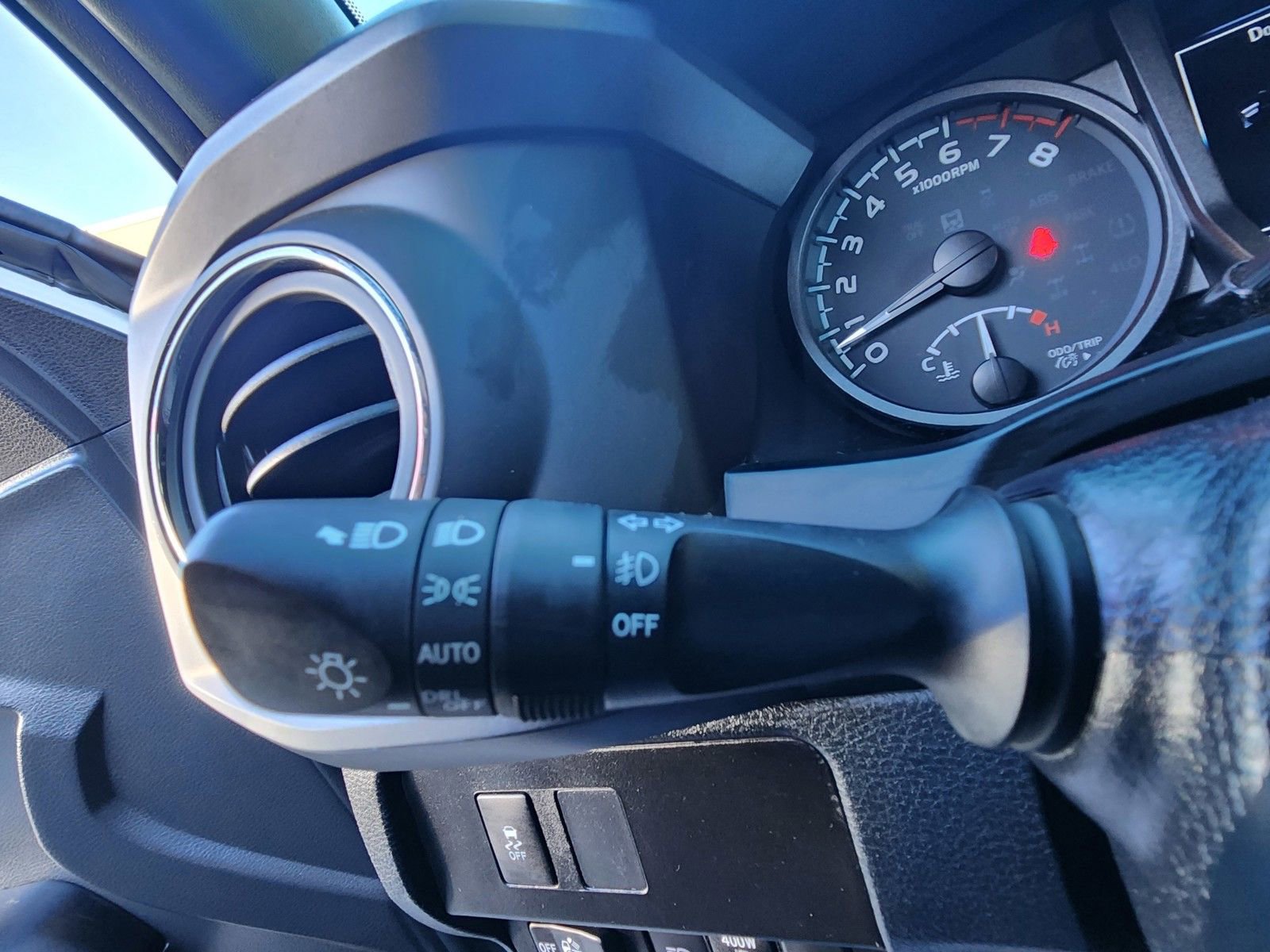 Used 2023 Toyota Tacoma TRD Sport w/ Black Out Package (TMS) image 40