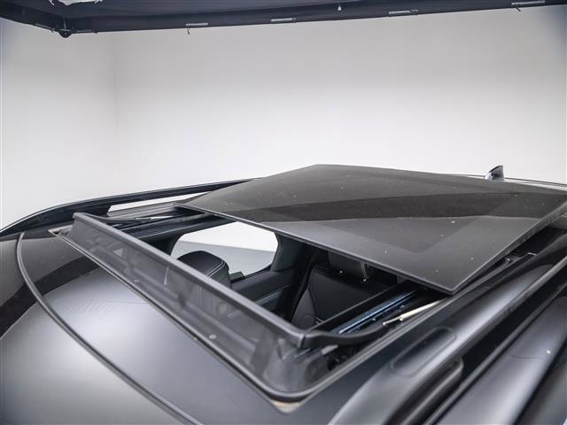 New 2026 Land Rover Discovery Limited Edition image 14