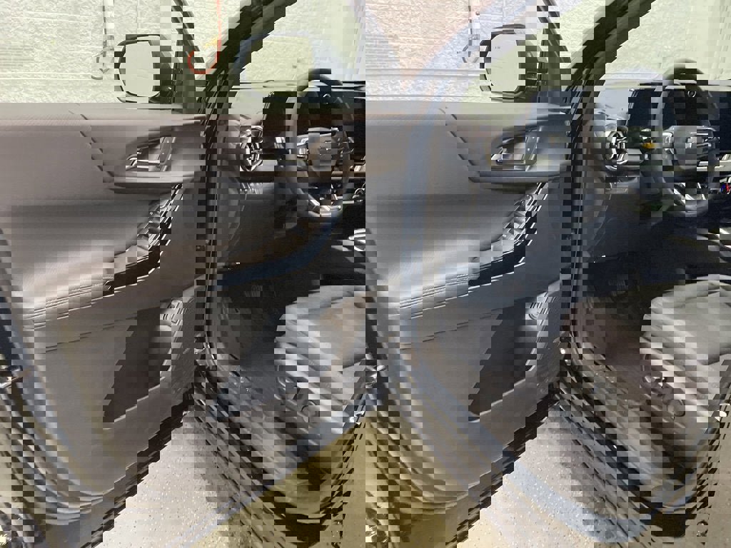 New 2026 Chevrolet Equinox LT w/ Convenience Package II image 12