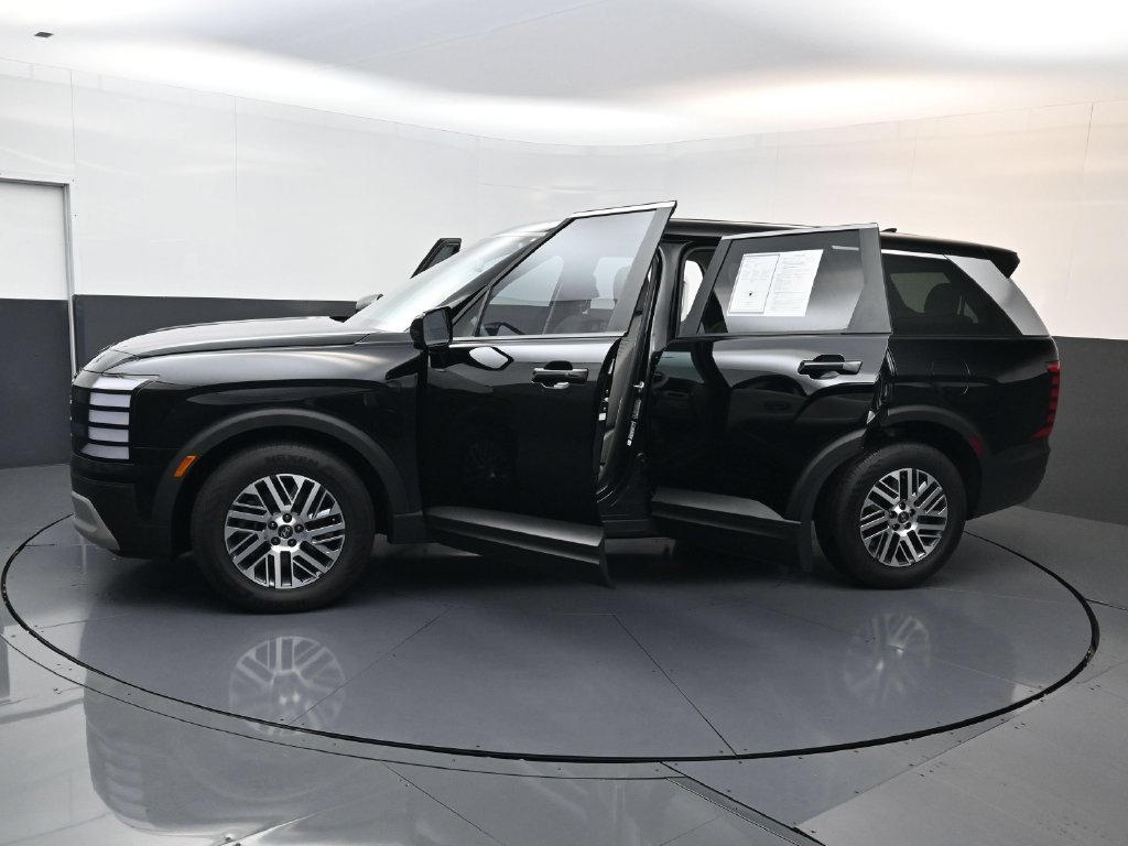 Certified 2026 Hyundai Palisade SE FWD image 32