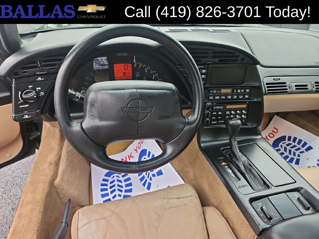 Used 1996 Chevrolet Corvette Coupe RWD image 17