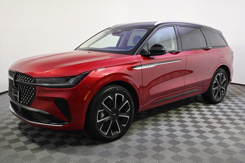 New 2026 Lincoln Nautilus Reserve image 2