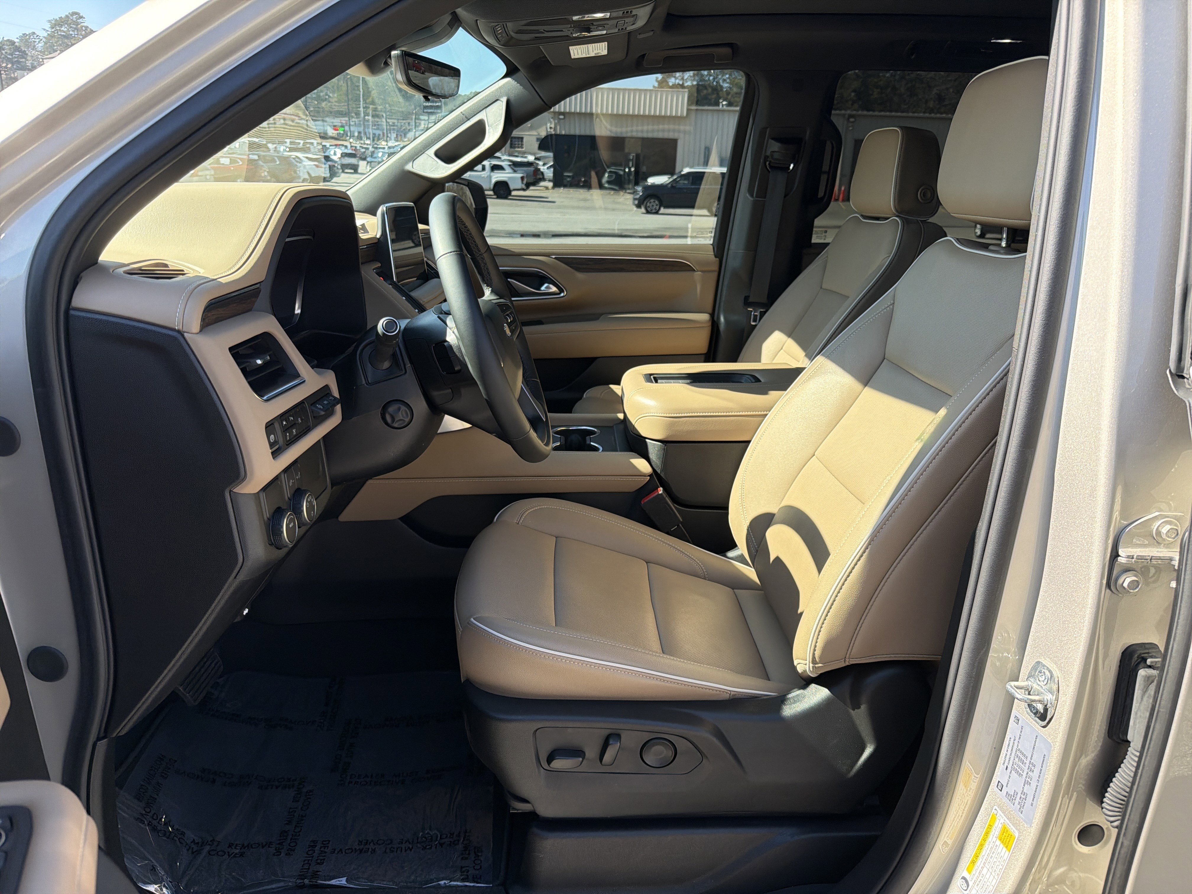 Used 2024 Chevrolet Tahoe Premier w/ Premium Package 2 image 10