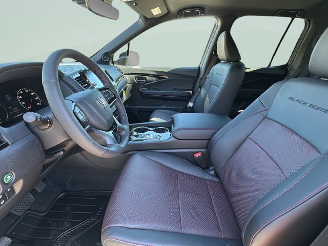 New 2026 Honda Ridgeline Black Edition image 11
