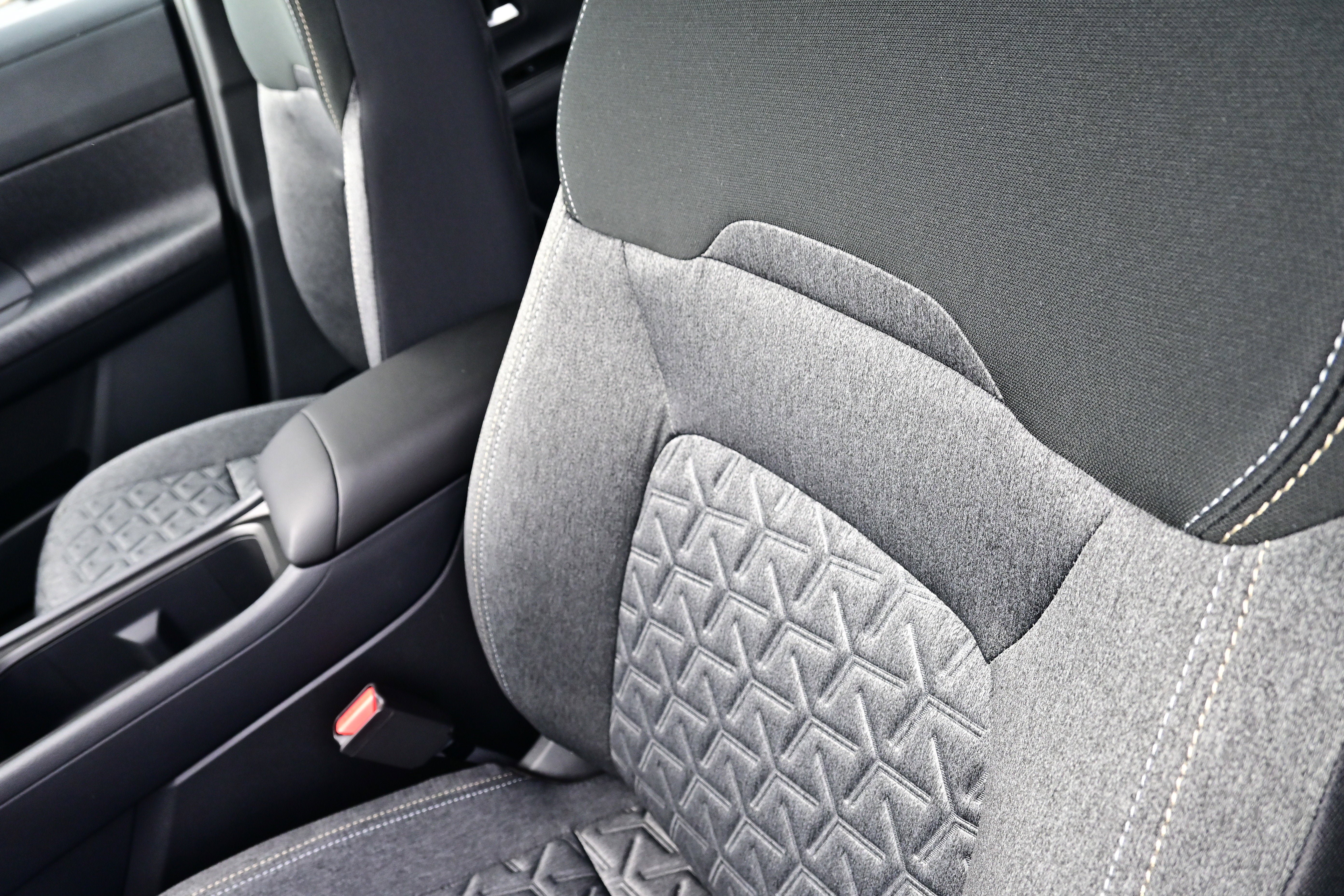 New 2026 Nissan Kicks SV w/ SV Premium Package AWD/4WD image 22