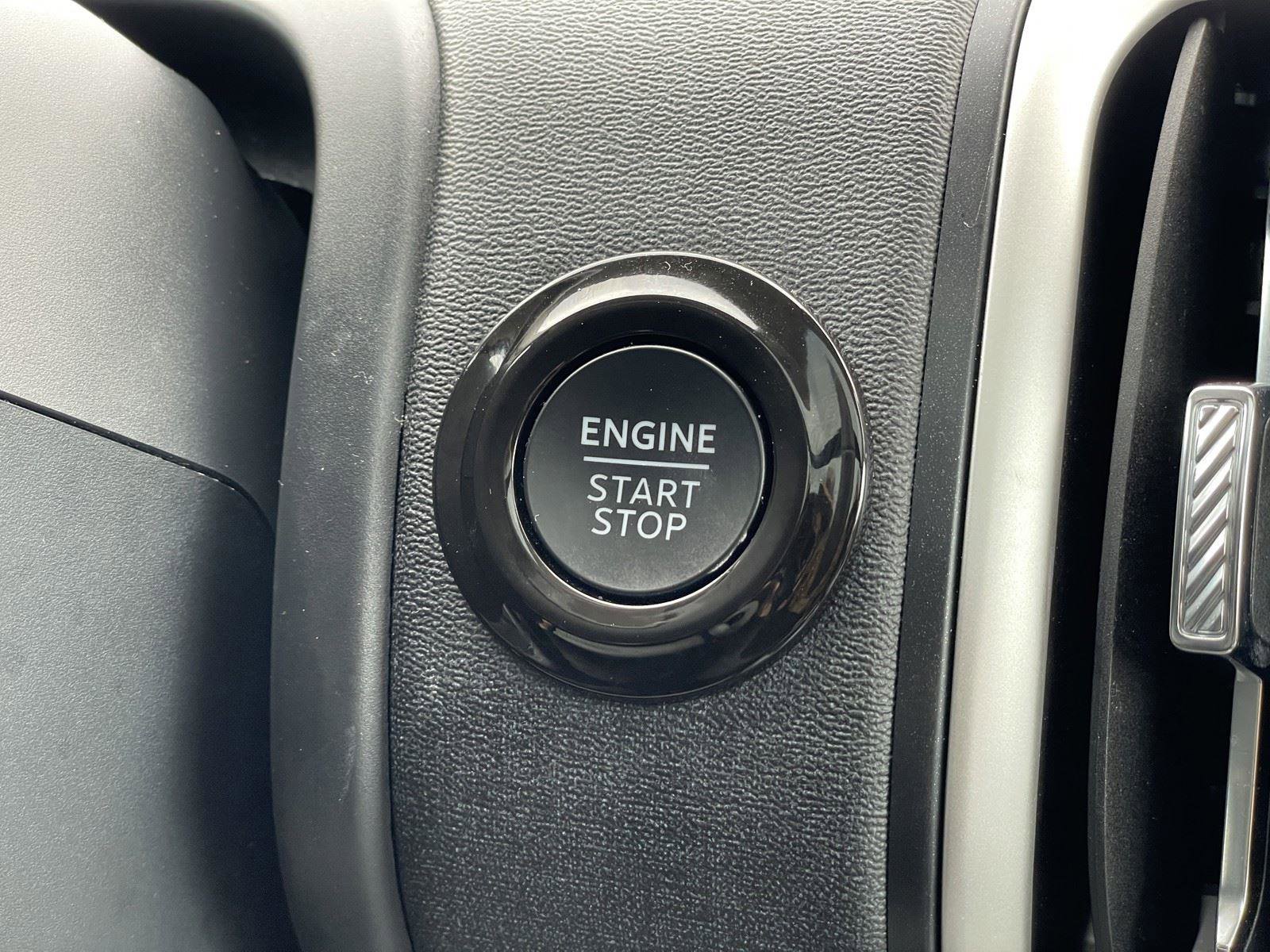 Used 2025 Ford Expedition Active AWD/4WD image 23