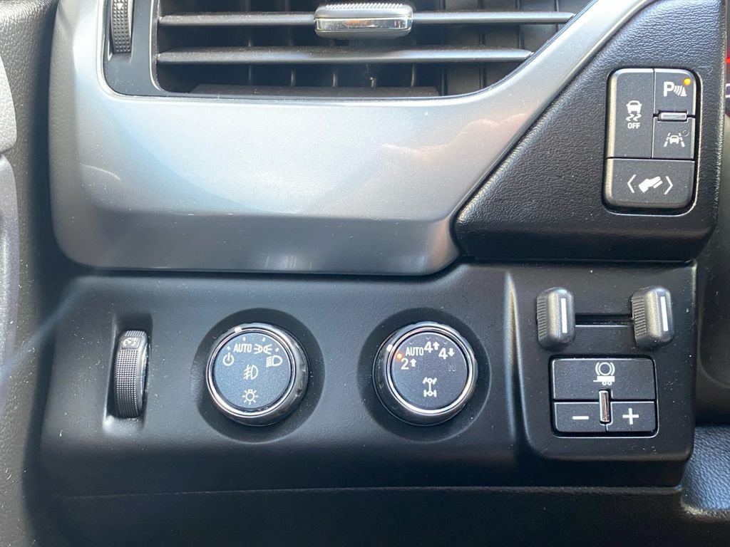 Used 2019 Chevrolet Tahoe LT AWD/4WD image 24