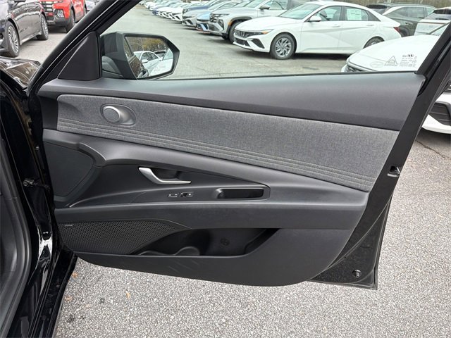 Certified 2022 Hyundai Elantra Limited image 14