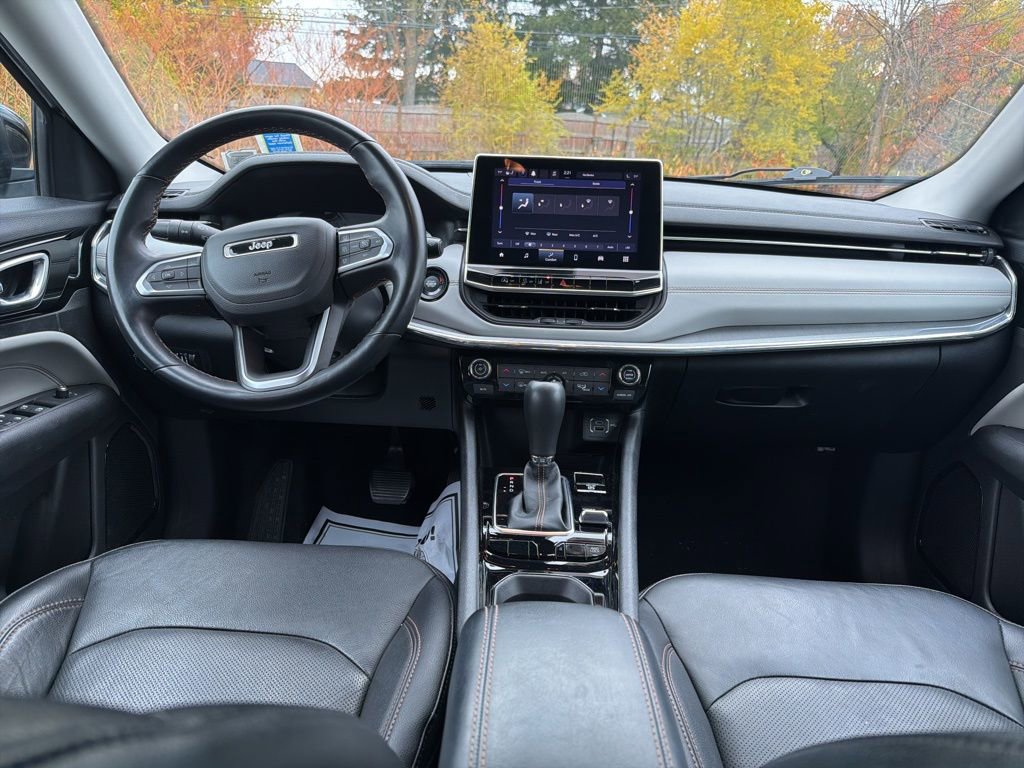 Certified 2022 Jeep Compass Limited image 6