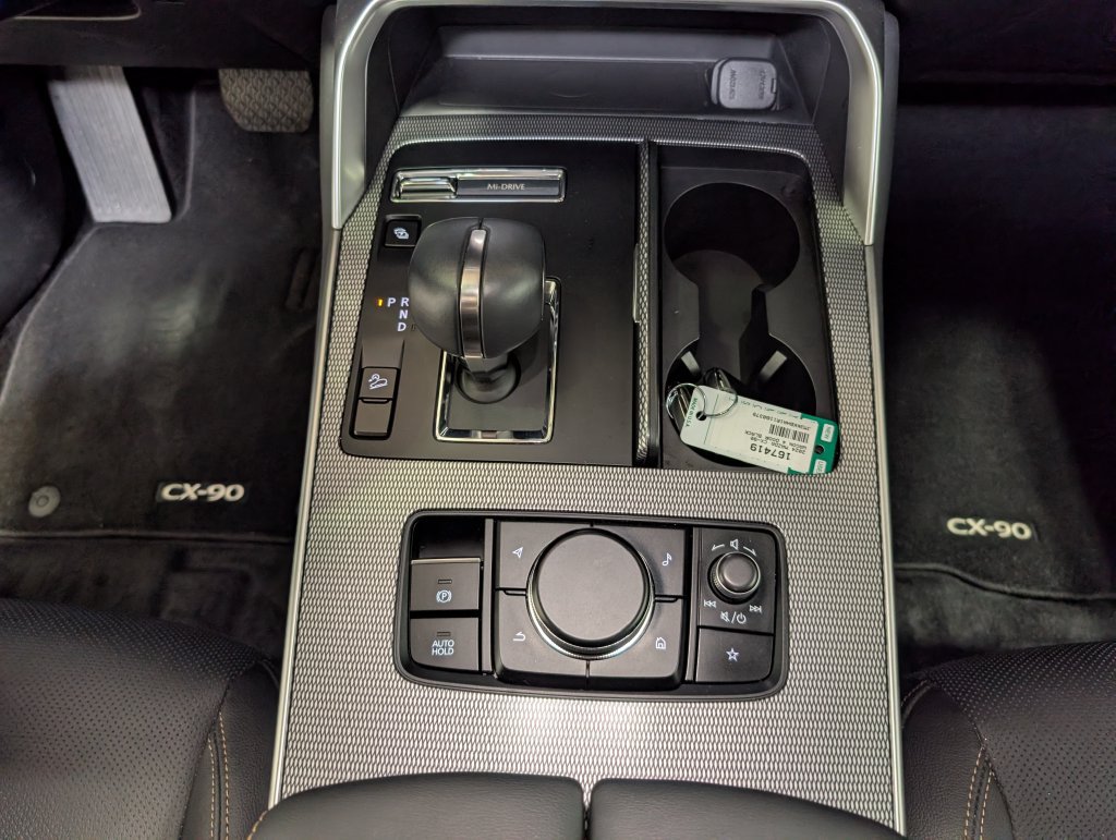Used 2024 MAZDA CX-90 Plug-In Hybrid w/ Preferred AWD/4WD image 24